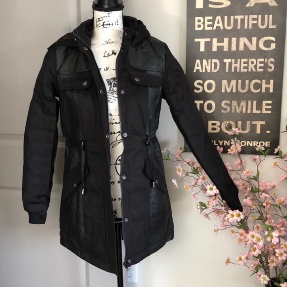 ๐Perfect winter jacket- Beautiful Black Jacket๐ - Picture 5 of 7